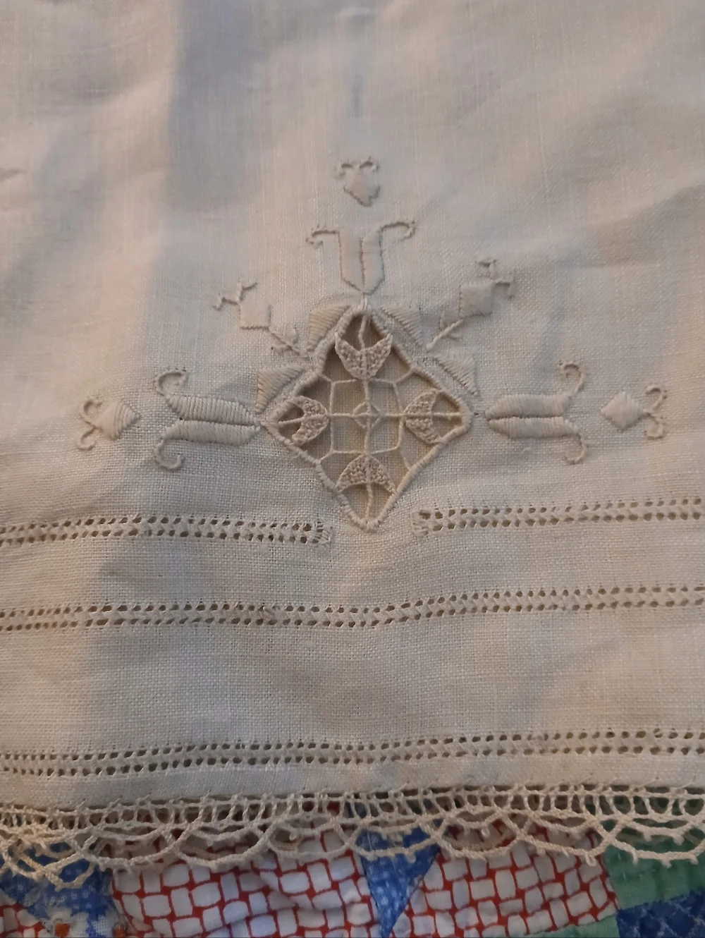 VINTAGE Pure LINEN HAND EMBROIDERED HAND TOWEL NOS